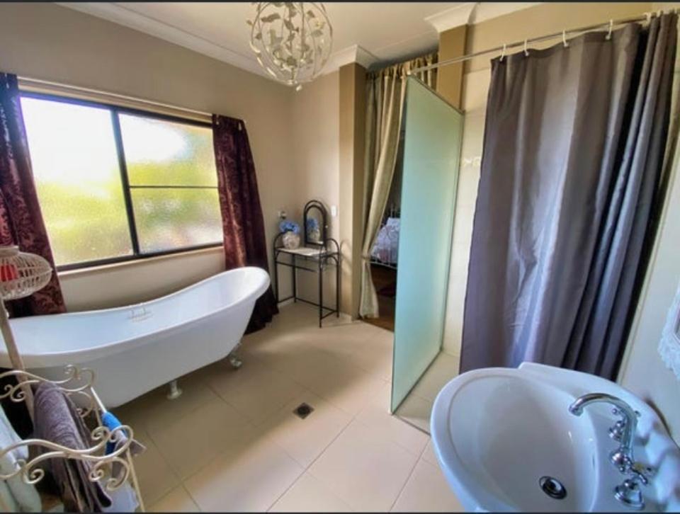 Golden Lace B&B Sarina Eksteriør billede